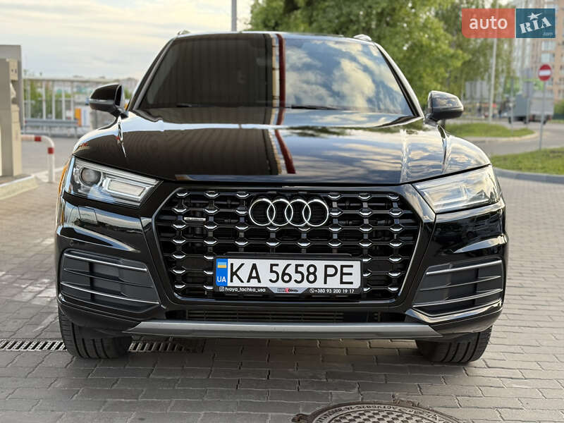 Внедорожник / Кроссовер Audi Q5 2017 в Киеве