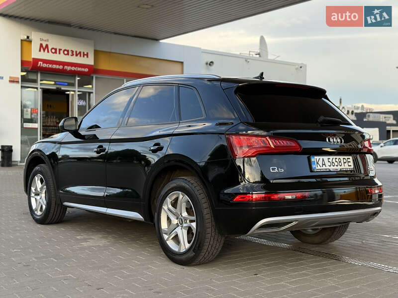 Внедорожник / Кроссовер Audi Q5 2017 в Киеве