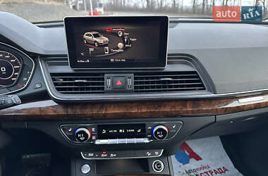 Позашляховик / Кросовер Audi Q5 2018 в 