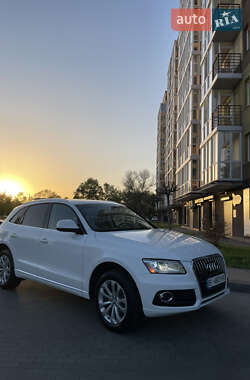 Внедорожник / Кроссовер Audi Q5 2016 в 