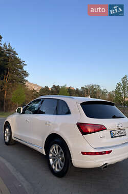 Внедорожник / Кроссовер Audi Q5 2016 в 