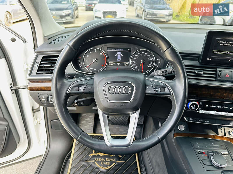 Внедорожник / Кроссовер Audi Q5 2018 в Харькове