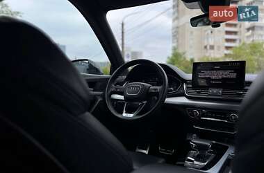 Внедорожник / Кроссовер Audi Q5 2022 в 