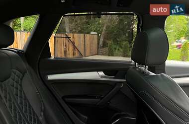 Внедорожник / Кроссовер Audi Q5 2022 в 