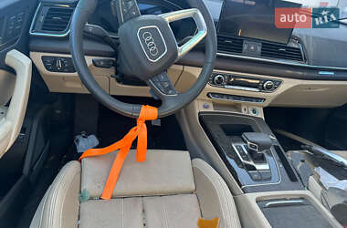 Внедорожник / Кроссовер Audi Q5 2021 в 