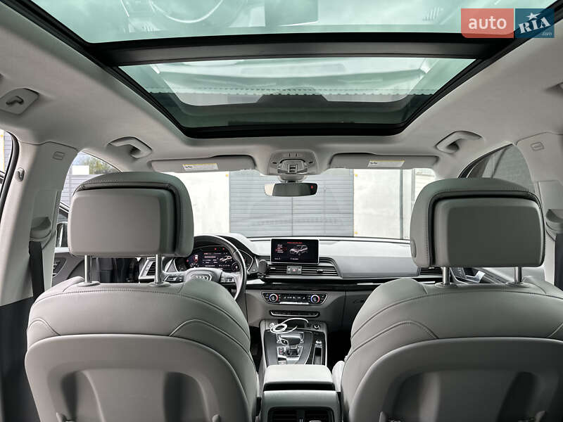 Внедорожник / Кроссовер Audi Q5 2019 в Львове