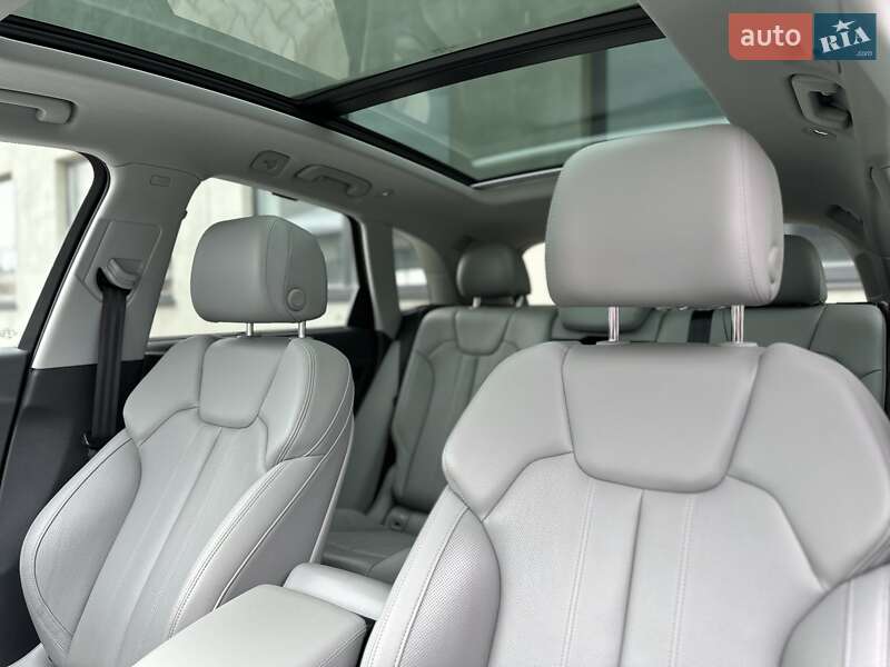 Внедорожник / Кроссовер Audi Q5 2019 в Львове