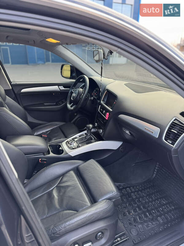 Позашляховик / Кросовер Audi Q5 2013 в Івано-Франківську