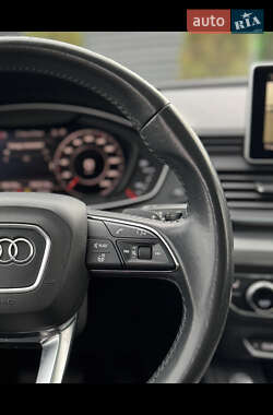 Внедорожник / Кроссовер Audi Q5 2018 в 