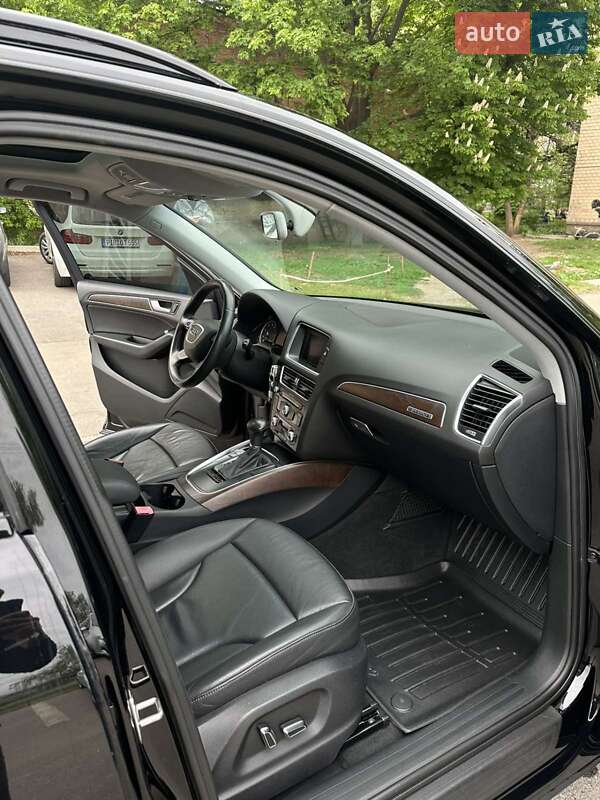 Внедорожник / Кроссовер Audi Q5 2014 в Полтаве