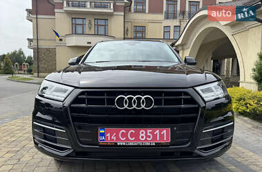 Внедорожник / Кроссовер Audi Q5 2018 в 