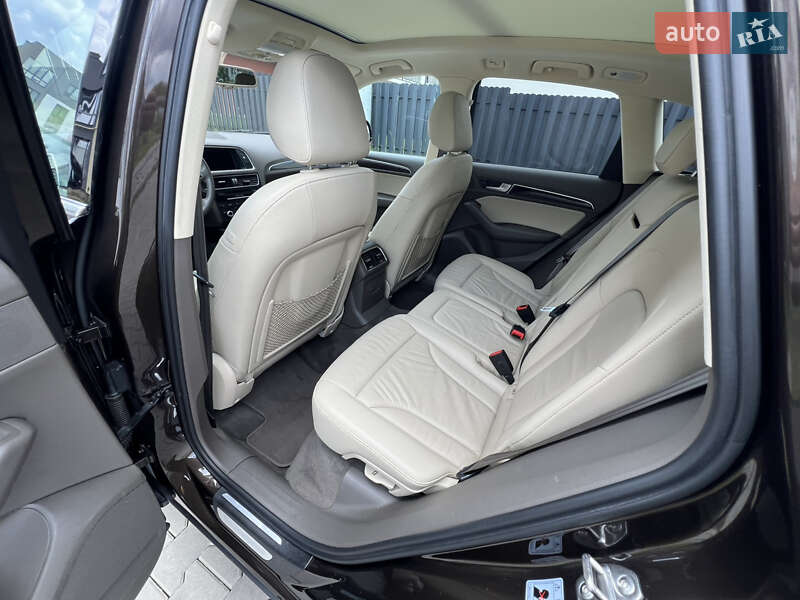 Позашляховик / Кросовер Audi Q5 2014 в Луцьку