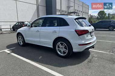 Позашляховик / Кросовер Audi Q5 2016 в Києві