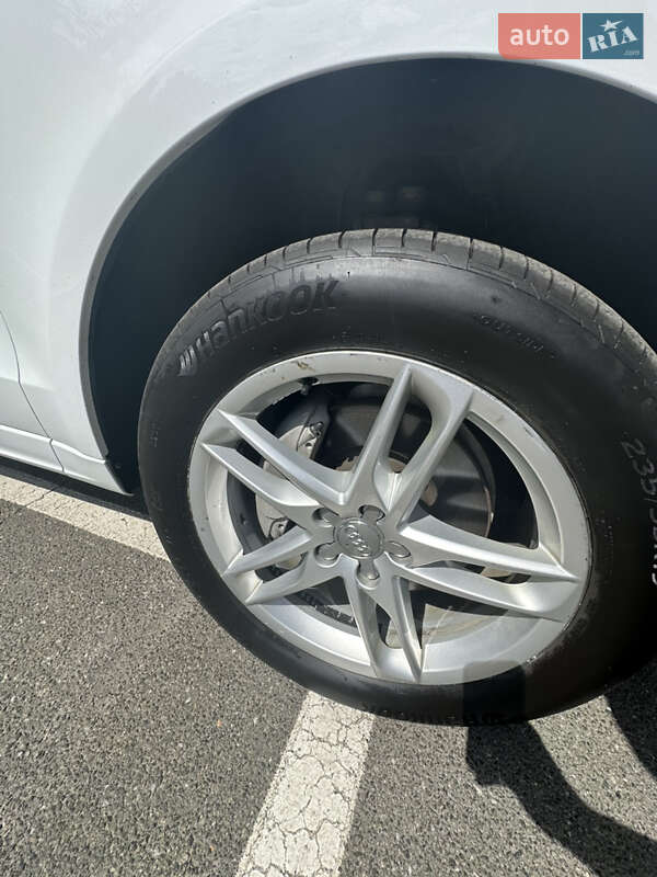 Внедорожник / Кроссовер Audi Q5 2016 в Киеве