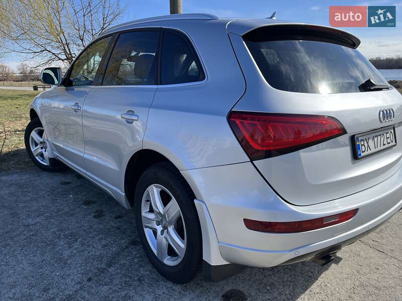 Внедорожник / Кроссовер Audi Q5 2010 в Нетешине фото 8 Внедорожник / Кроссовер Audi Q5 2010 в Нетешине