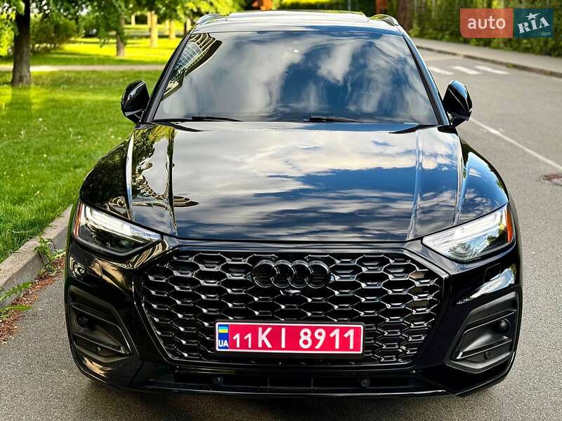 Внедорожник / Кроссовер Audi Q5 2021 в Киеве
