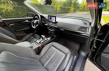 Позашляховик / Кросовер Audi Q5 2021 в 