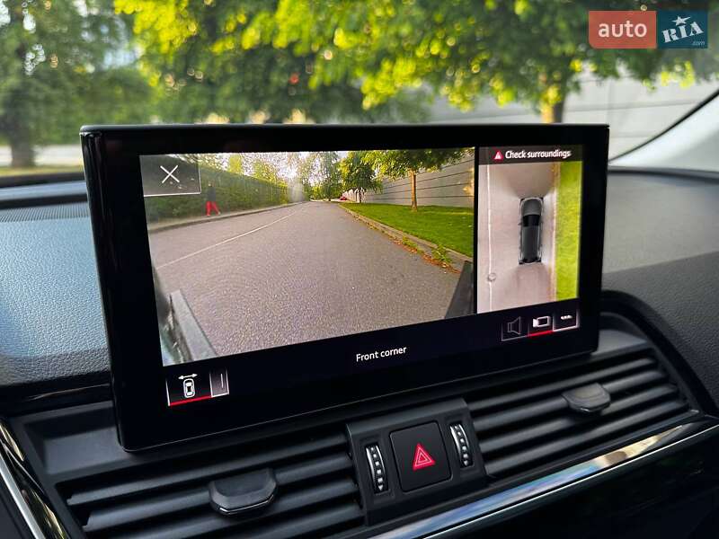 Внедорожник / Кроссовер Audi Q5 2021 в Киеве