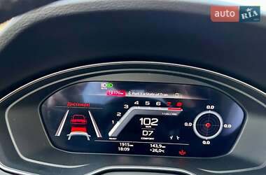 Позашляховик / Кросовер Audi Q5 2021 в 