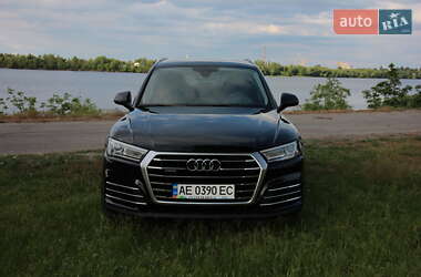 Позашляховик / Кросовер Audi Q5 2017 в 