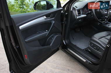 Позашляховик / Кросовер Audi Q5 2017 в 