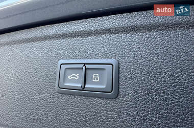Внедорожник / Кроссовер Audi Q5 2021 в 