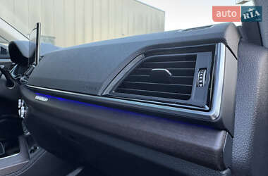 Внедорожник / Кроссовер Audi Q5 2021 в 