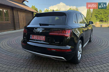 Внедорожник / Кроссовер Audi Q5 2019 в 