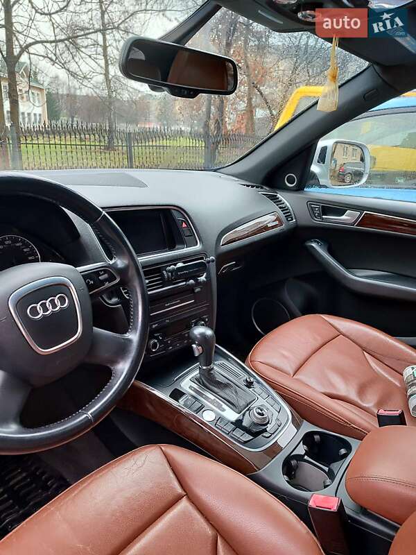 Внедорожник / Кроссовер Audi Q5 2011 в Ивано-Франковске