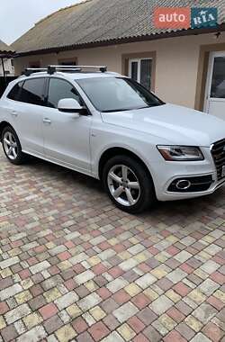 Внедорожник / Кроссовер Audi Q5 2017 в 