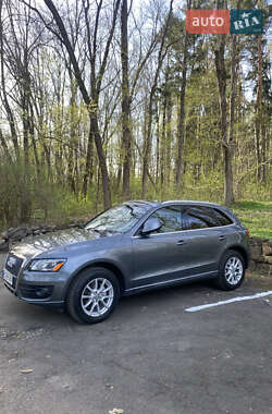 Внедорожник / Кроссовер Audi Q5 2012 в 