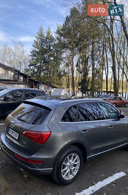 Внедорожник / Кроссовер Audi Q5 2012 в 