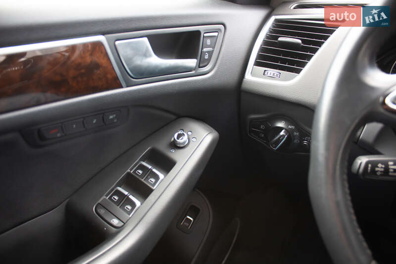 Внедорожник / Кроссовер Audi Q5 2016 в Киеве