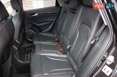 Внедорожник / Кроссовер Audi Q5 2016 в 