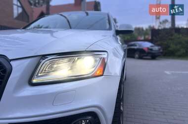 Позашляховик / Кросовер Audi Q5 2015 в 