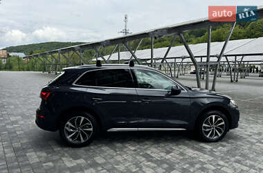 Внедорожник / Кроссовер Audi Q5 2020 в 