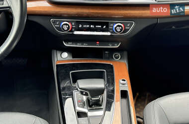 Внедорожник / Кроссовер Audi Q5 2020 в 