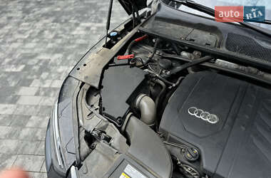 Внедорожник / Кроссовер Audi Q5 2020 в 