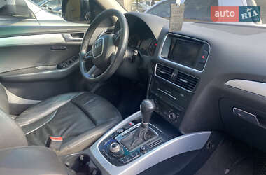 Внедорожник / Кроссовер Audi Q5 2010 в 