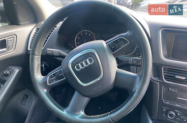 Внедорожник / Кроссовер Audi Q5 2010 в 