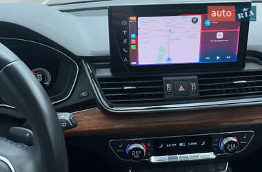 Внедорожник / Кроссовер Audi Q5 2020 в 