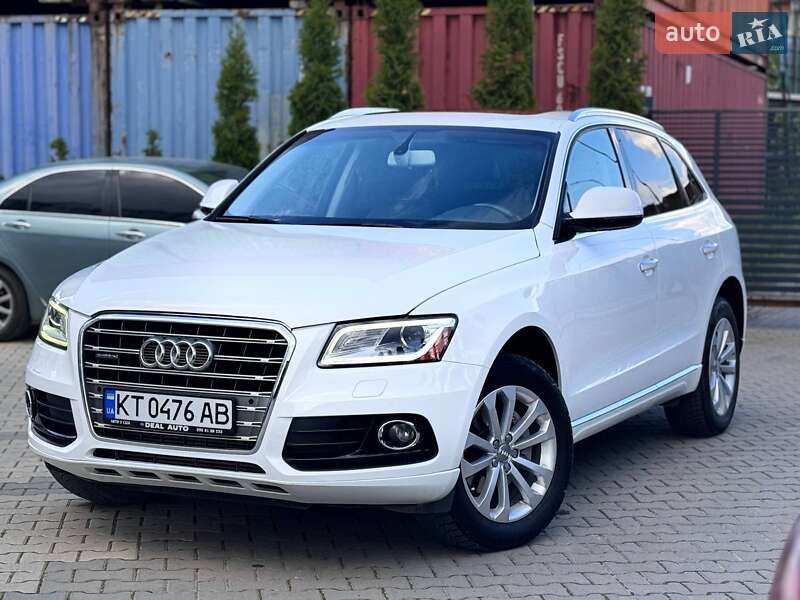 Позашляховик / Кросовер Audi Q5 2015 в 