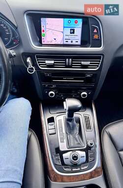 Позашляховик / Кросовер Audi Q5 2015 в 