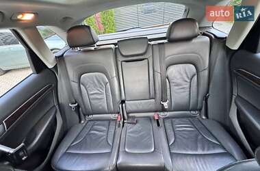Позашляховик / Кросовер Audi Q5 2015 в 