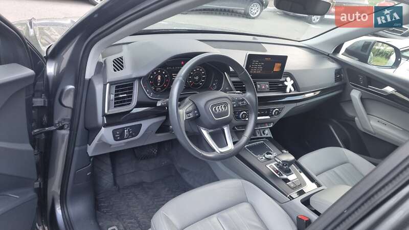 Внедорожник / Кроссовер Audi Q5 2019 в Киеве