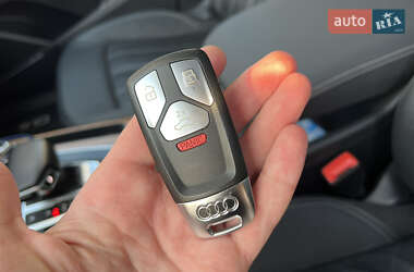 Внедорожник / Кроссовер Audi Q5 2021 в 