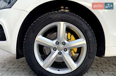 Внедорожник / Кроссовер Audi Q5 2009 в 