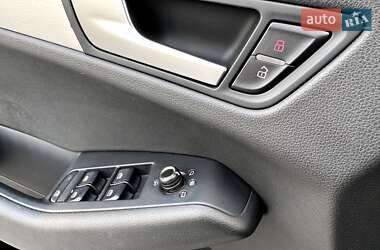 Внедорожник / Кроссовер Audi Q5 2009 в 