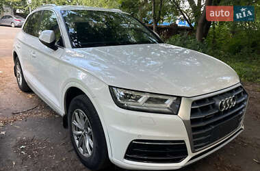 Внедорожник / Кроссовер Audi Q5 2019 в Киеве