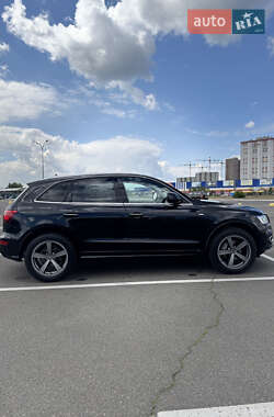 Внедорожник / Кроссовер Audi Q5 2016 в 